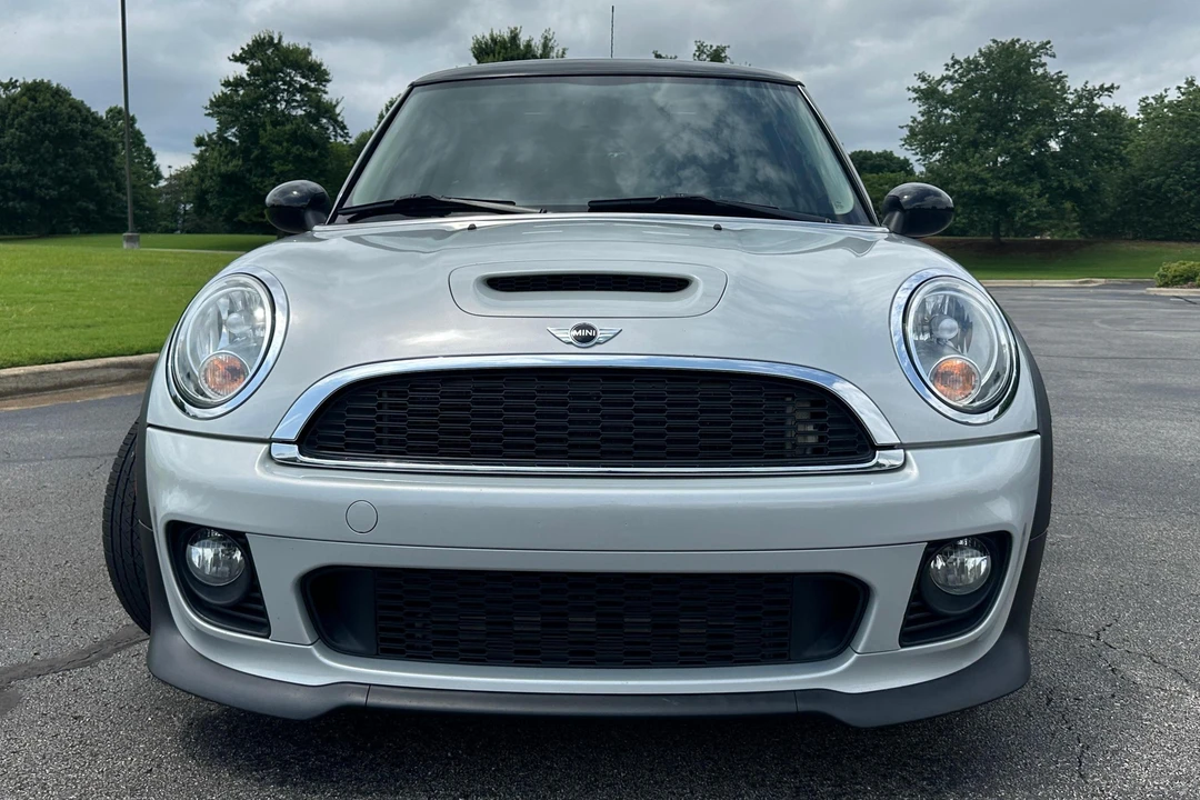 2012 Mini Mini 2nd Gen - Image 2 of 30