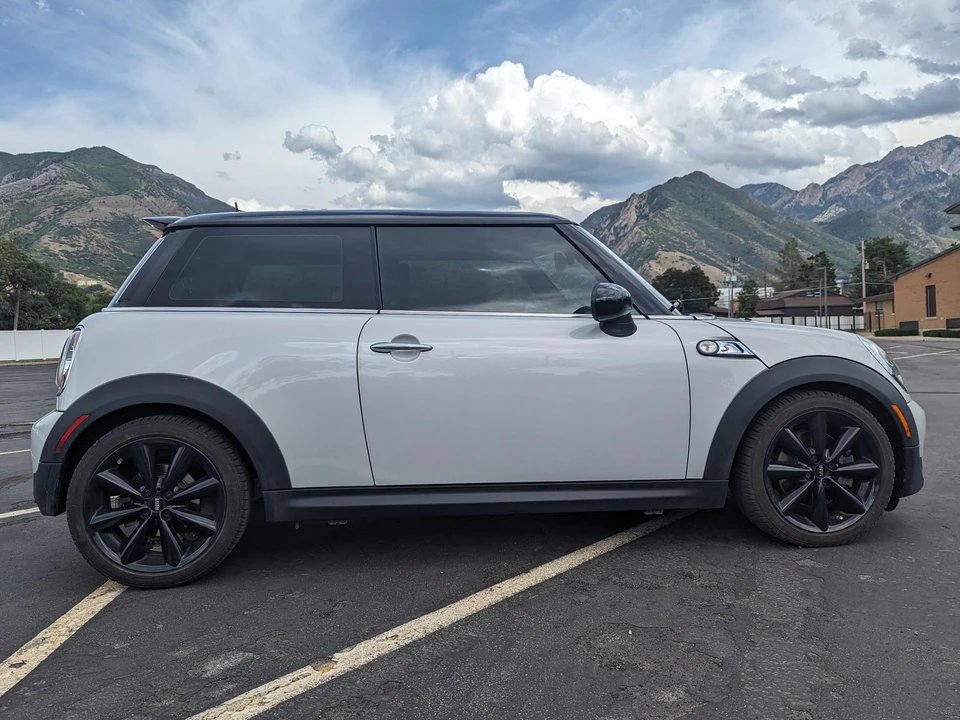 2012 Mini Mini 2nd Gen - Image 3 of 31