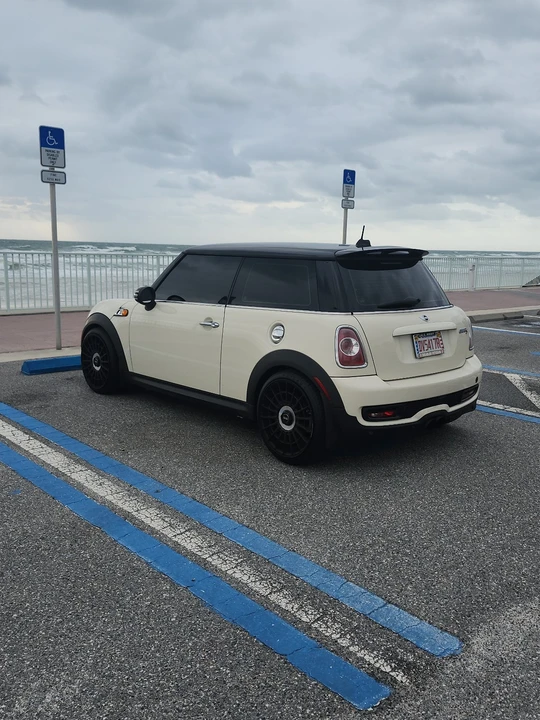 2012 Mini Mini 2nd Gen - Image 4 of 6