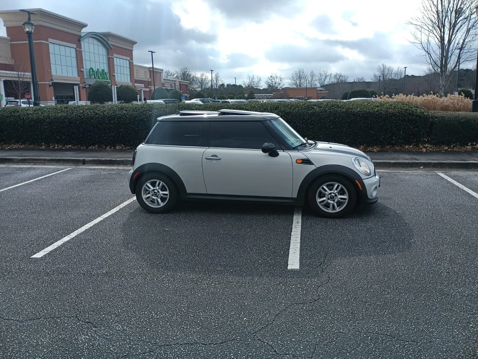 2012 Mini Mini 2nd Gen - Image 8 of 8