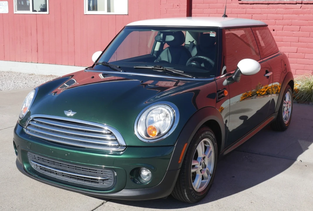 2012 Mini Mini 2nd Gen - Image 2 of 12