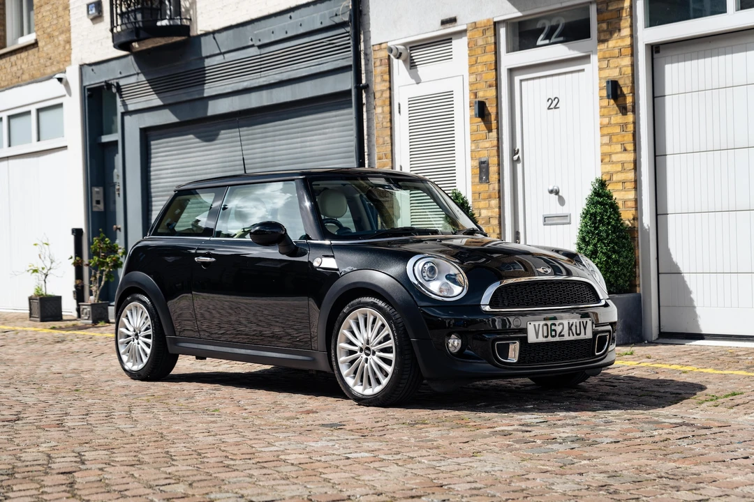 2012 Mini Mini 2nd Gen - Image 3 of 31