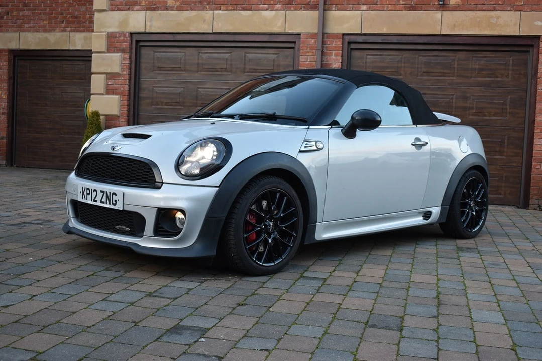 2012 Mini Coupe & Roadster - Image 2 of 30