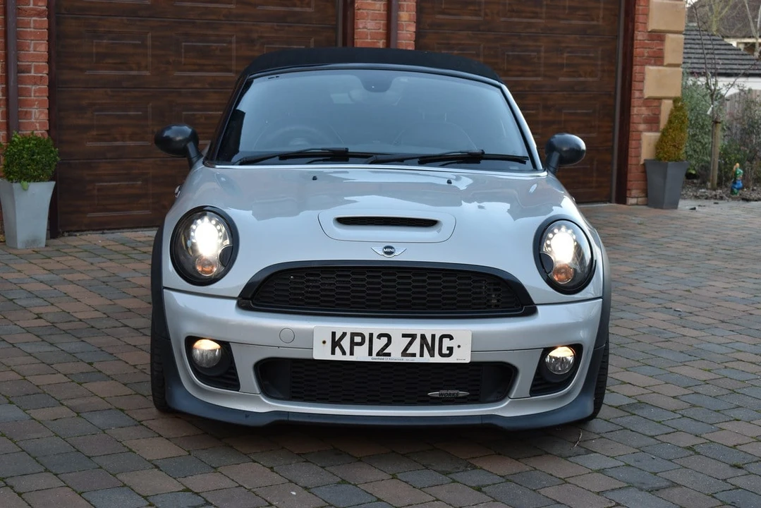 2012 Mini Coupe & Roadster - Image 26 of 30
