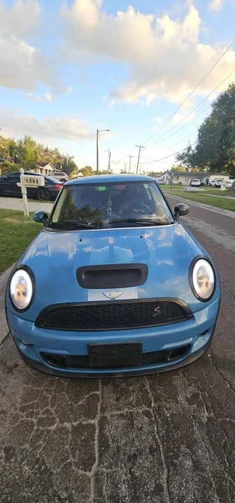 2012 Mini Mini 2nd Gen - Image 2 of 9