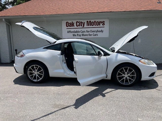 2012 Mitsubishi Eclipse 4th Gen - Image 9 of 19