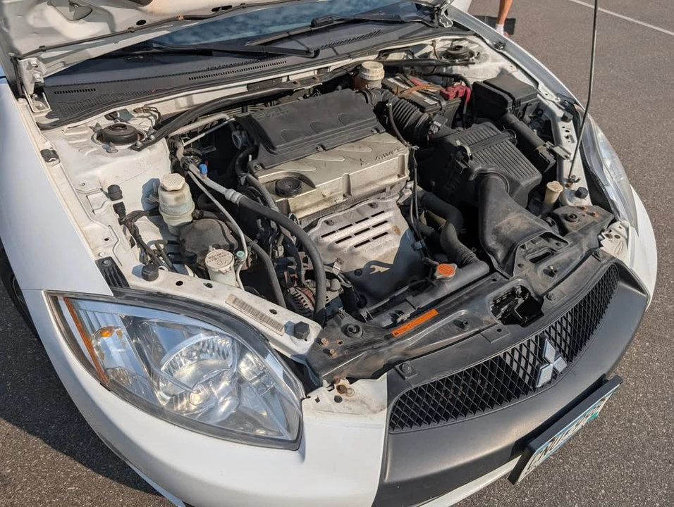 2012 Mitsubishi Eclipse 4th Gen - Image 8 of 9