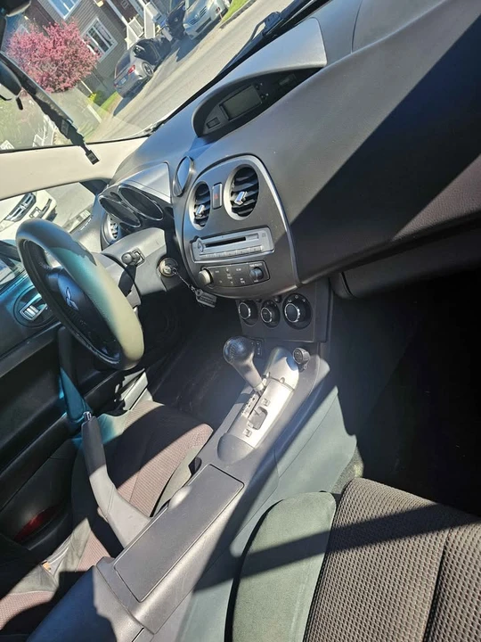 2012 Mitsubishi Eclipse 4th Gen - Image 17 of 20