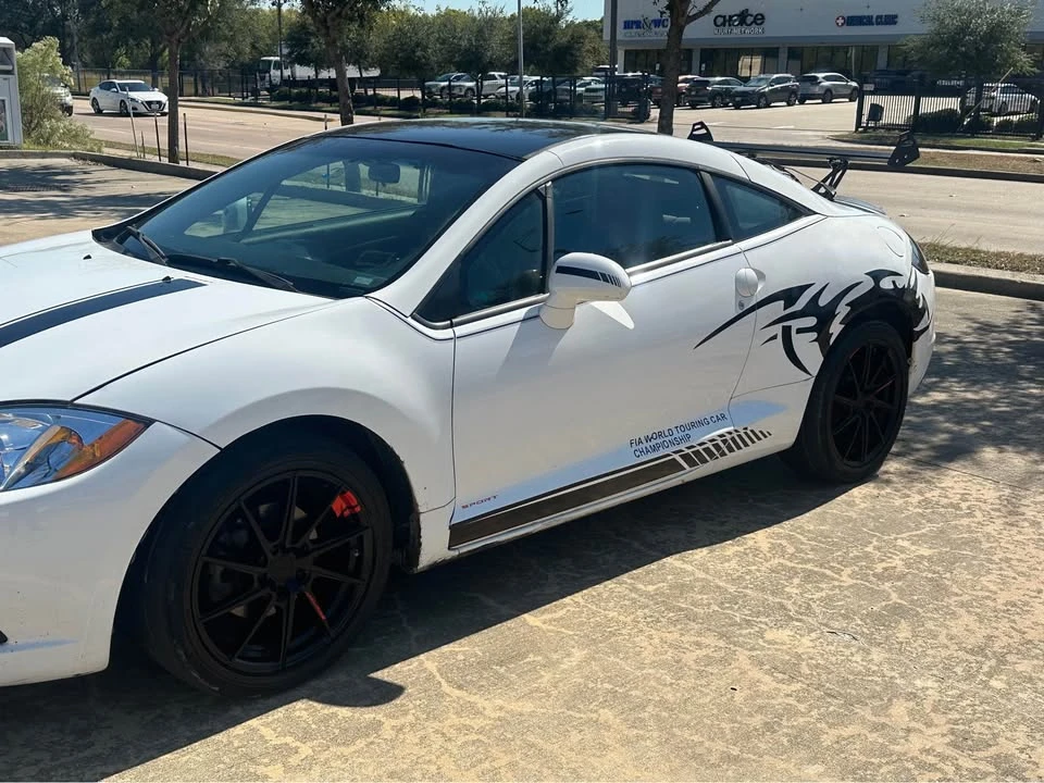 2012 Mitsubishi Eclipse - Image 9 of 12