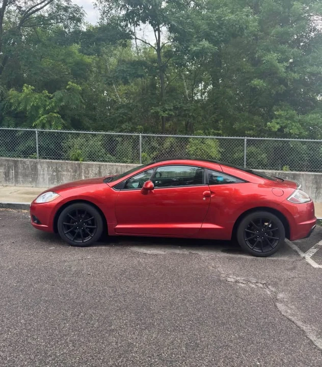 2012 Mitsubishi Eclipse 4th Gen - Image 2 of 7