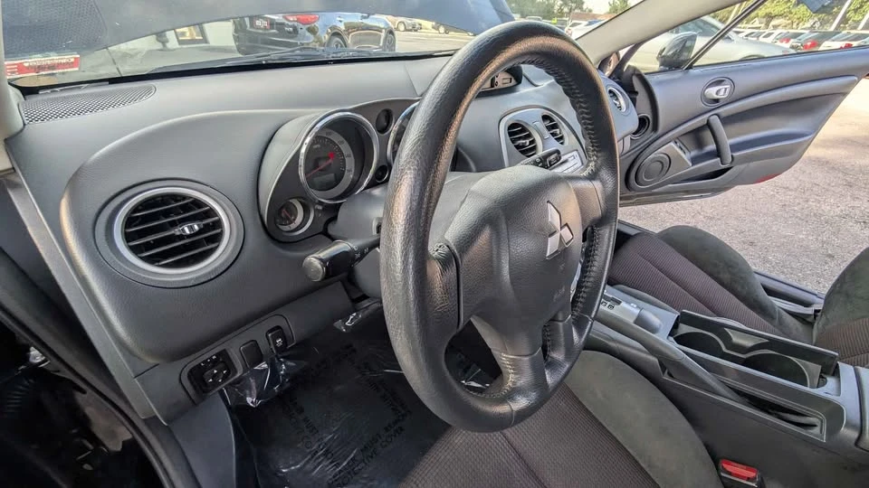 2012 Mitsubishi Eclipse 4th Gen - Image 9 of 18