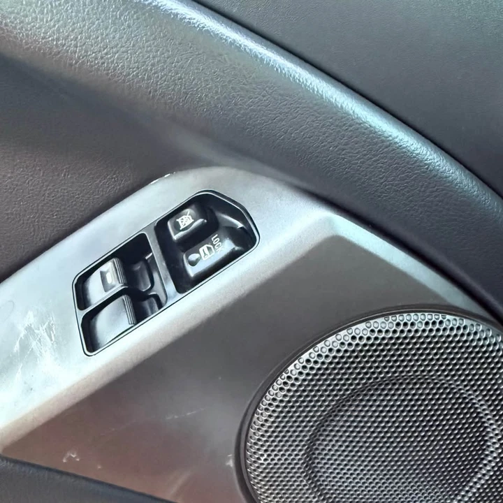 2012 Mitsubishi Eclipse 4th Gen - Image 16 of 19