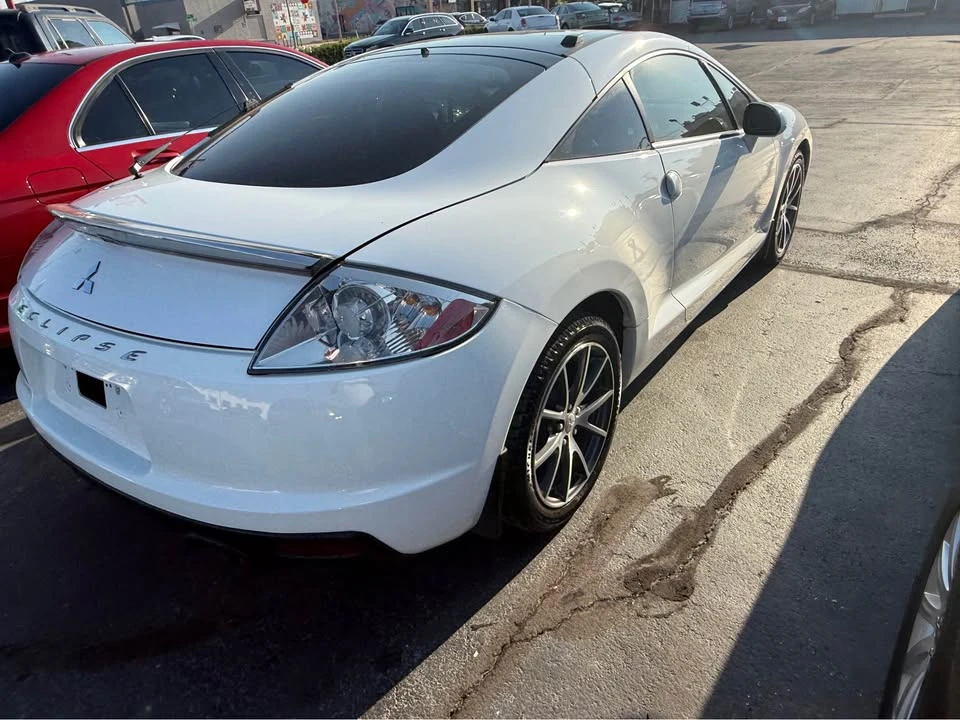 2012 Mitsubishi Eclipse 4th Gen - Image 3 of 4