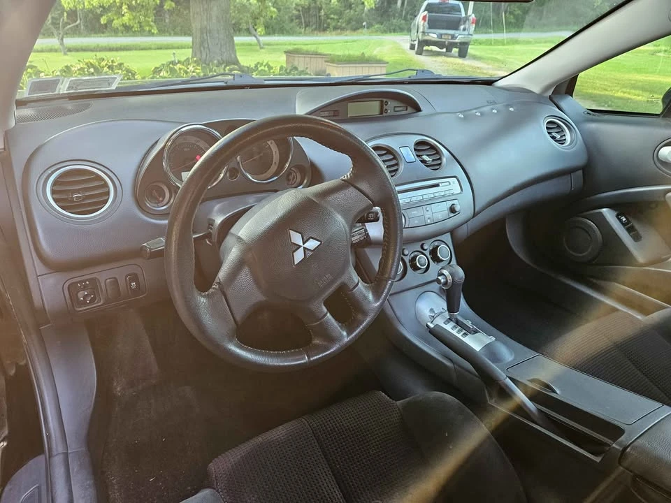 2012 Mitsubishi Eclipse 4th Gen - Image 9 of 18
