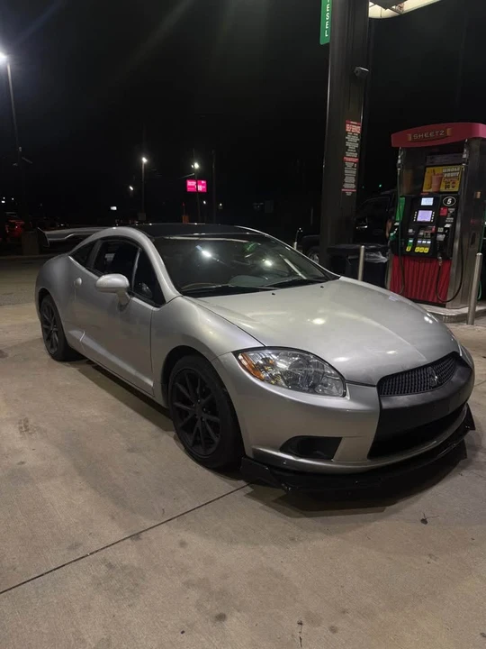 2012 Mitsubishi Eclipse 4th Gen - Image 3 of 4