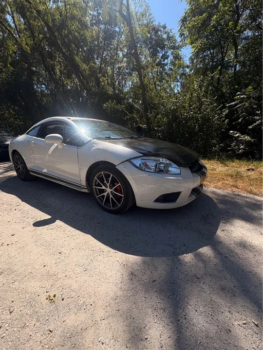 2012 Mitsubishi Eclipse 4th Gen - Image 6 of 11