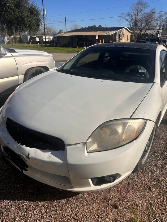 2012 Mitsubishi Eclipse 4th Gen - Image 3 of 10