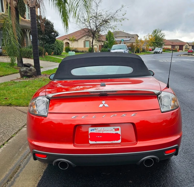 2012 Mitsubishi Eclipse 4th Gen - Image 4 of 8