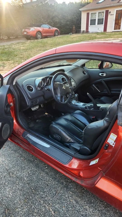 2012 Mitsubishi Eclipse 4th Gen - Image 2 of 5
