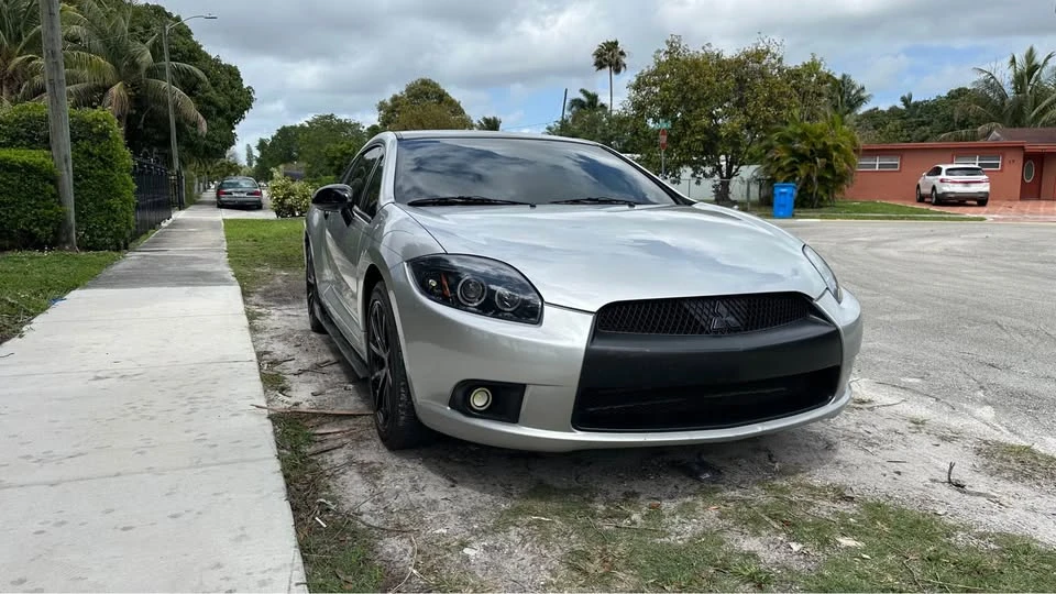 2012 Mitsubishi Eclipse 4th Gen - Image 3 of 13