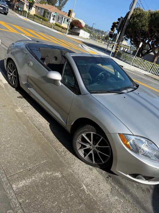 2012 Mitsubishi Eclipse 4th Gen - Image 17 of 20