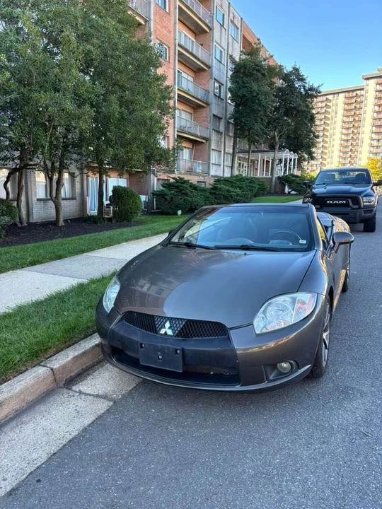 2012 Mitsubishi Eclipse 4th Gen - Image 2 of 8