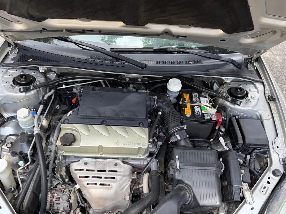 2012 Mitsubishi Eclipse 4th Gen - Image 16 of 20