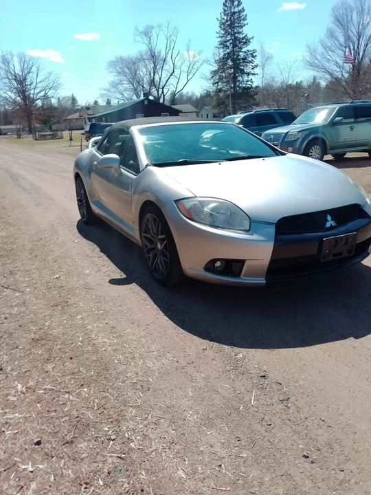 2012 Mitsubishi Eclipse 4th Gen - Image 4 of 4