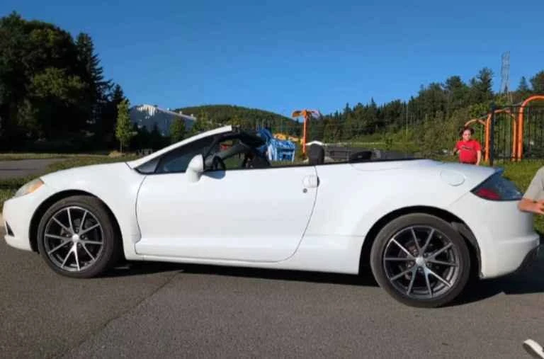 2012 Mitsubishi Eclipse 4th Gen - Image 2 of 5