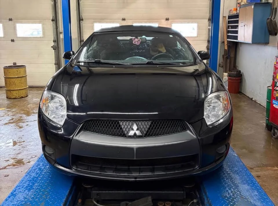 2012 Mitsubishi Eclipse 4th Gen - Image 8 of 11