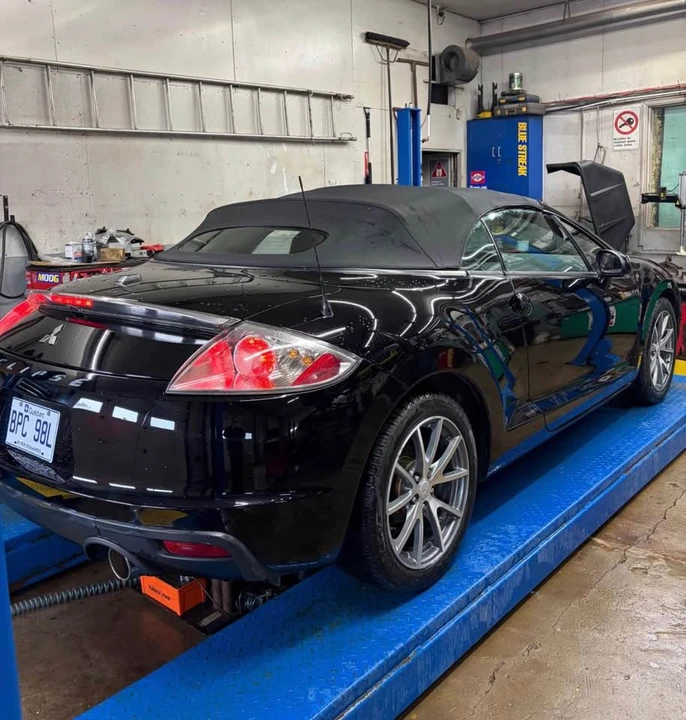 2012 Mitsubishi Eclipse 4th Gen - Image 10 of 11