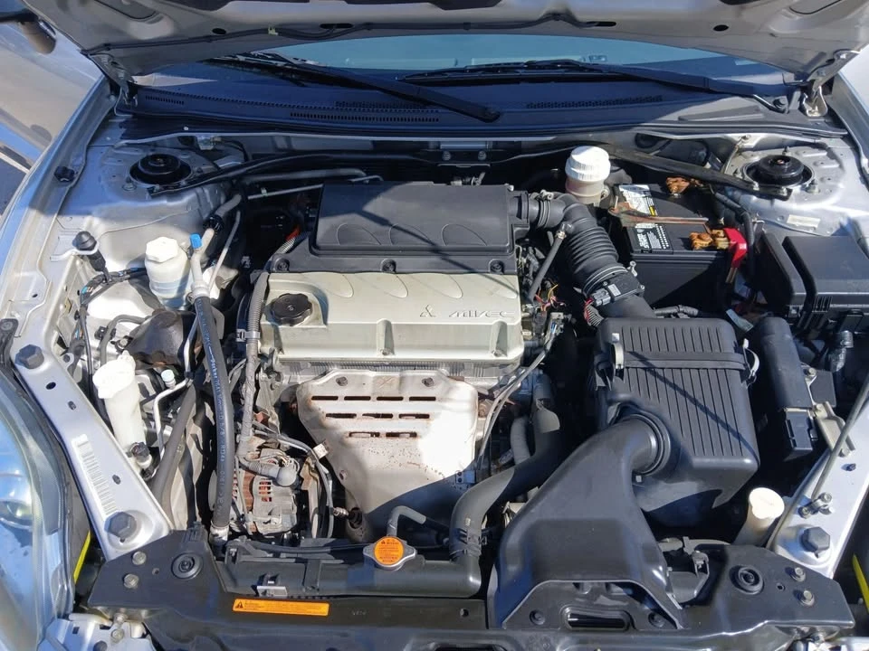 2012 Mitsubishi Eclipse 4th Gen - Image 8 of 20