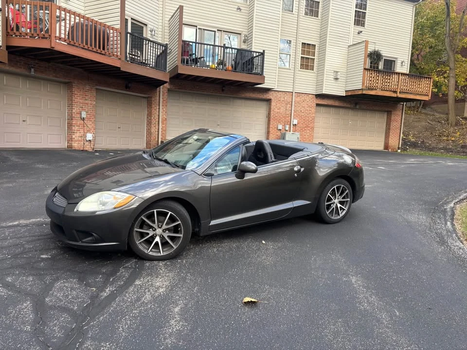 2012 Mitsubishi Eclipse 4th Gen - Image 3 of 8