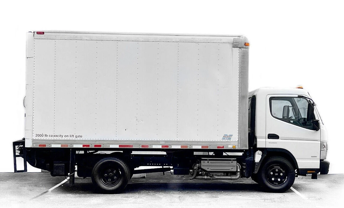 2012 Mitsubishi Fuso Canter 8th Gen - Image 5 of 31