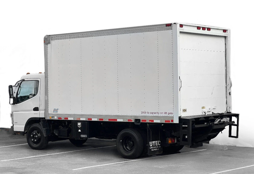 2012 Mitsubishi Fuso Canter 8th Gen - Image 4 of 31