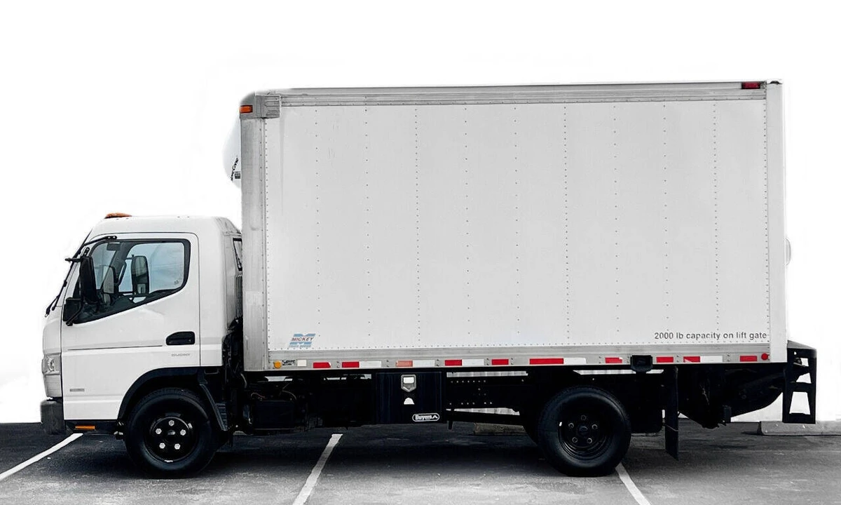 2012 Mitsubishi Fuso Canter 8th Gen - Image 6 of 31