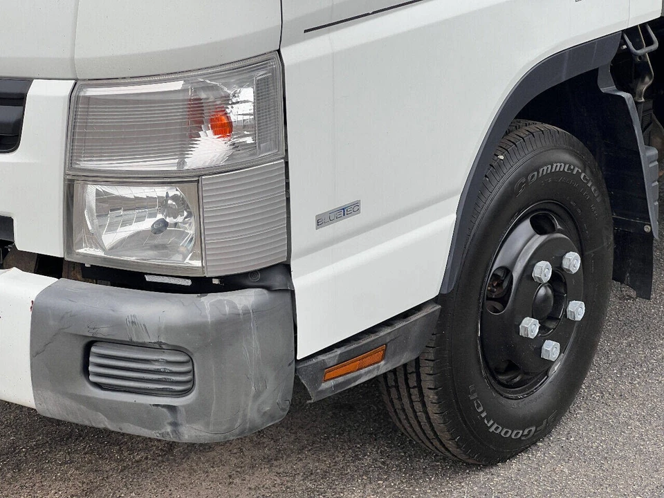 2012 Mitsubishi Fuso Canter 8th Gen - Image 14 of 31