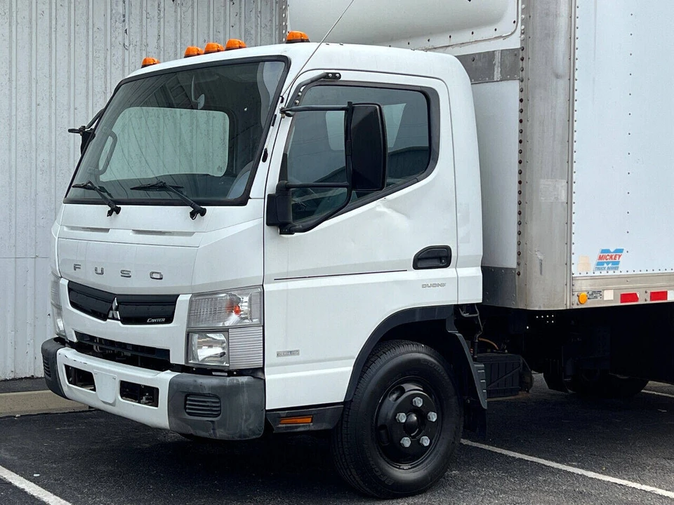 2012 Mitsubishi Fuso Canter 8th Gen - Image 9 of 31