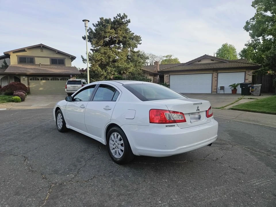 2012 Mitsubishi Galant 9th Gen - Image 5 of 11