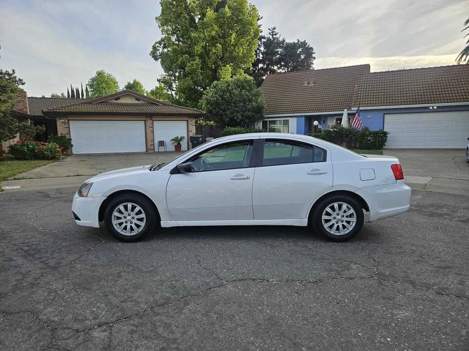 2012 Mitsubishi Galant 9th Gen - Image 3 of 11