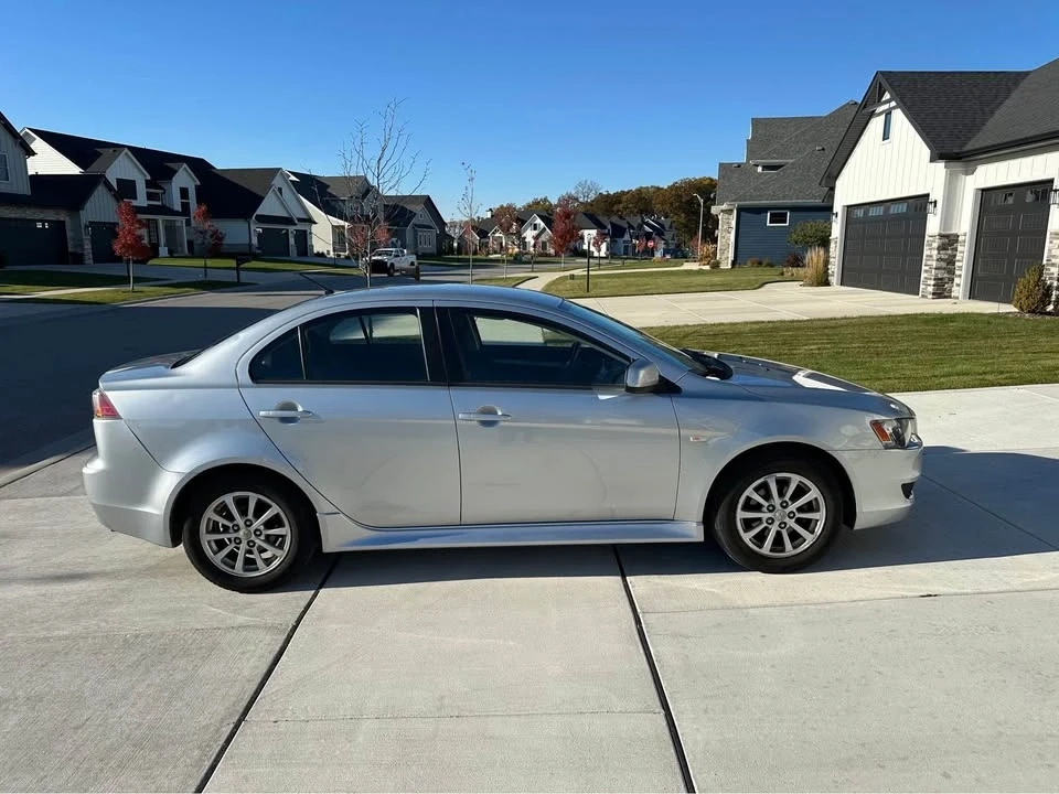 2012 Mitsubishi Lancer 8th Gen - Image 4 of 9