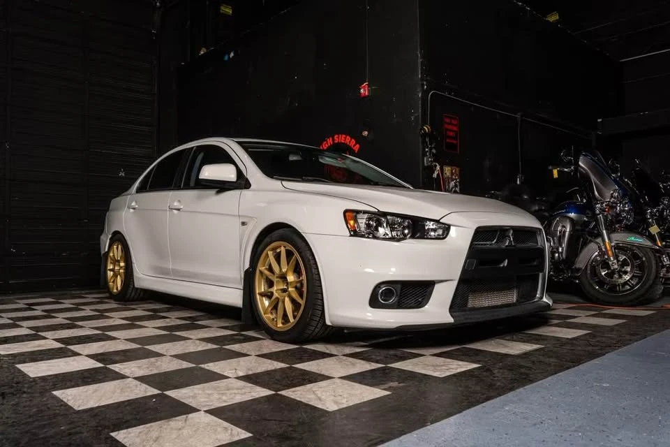 2012 Mitsubishi Lancer - Image 2 of 7