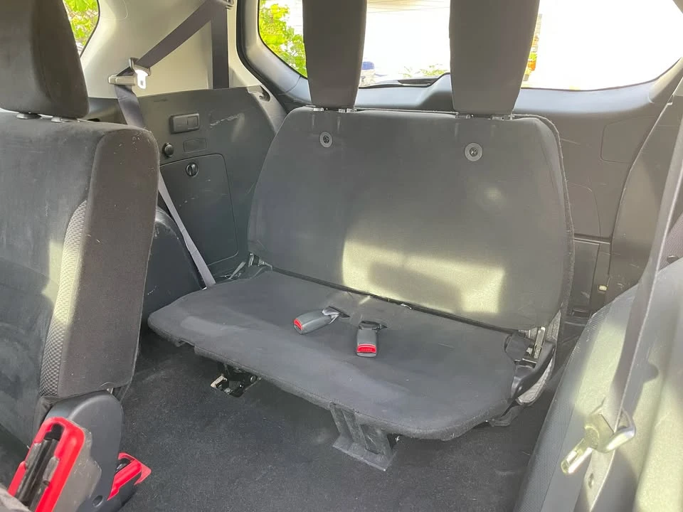 2012 Mitsubishi Outlander - Image 12 of 18