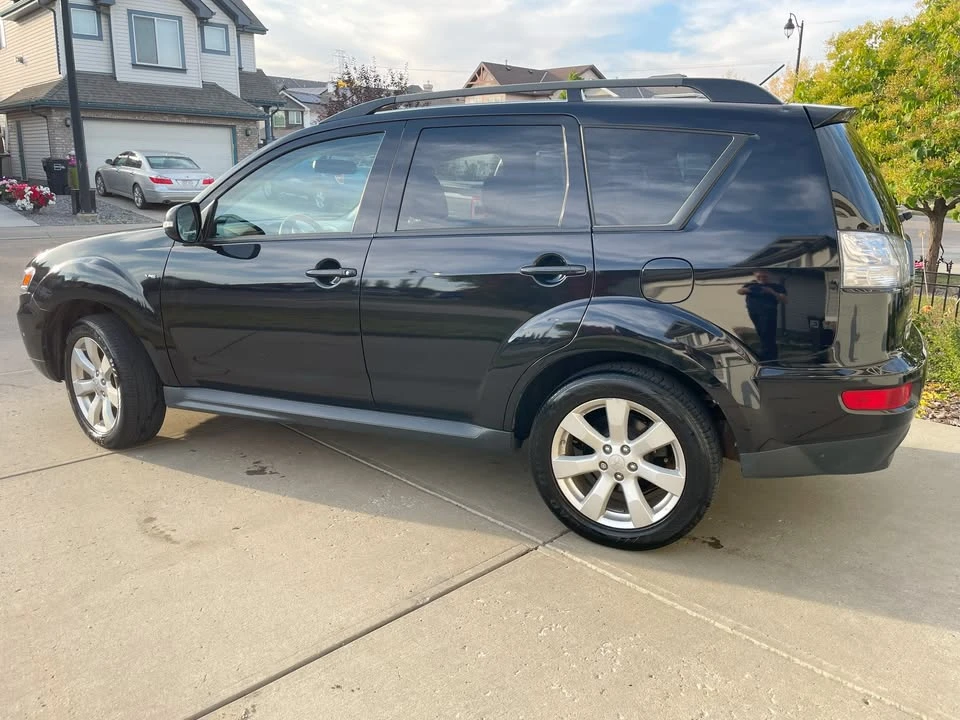 2012 Mitsubishi Outlander - Image 3 of 18