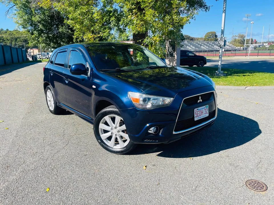 2012 Mitsubishi Outlander - Image 2 of 14