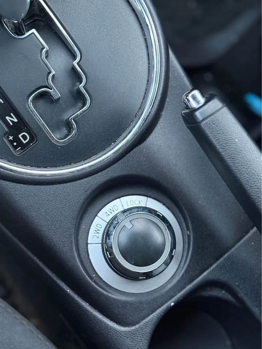 2012 Mitsubishi RVR - Image 10 of 14
