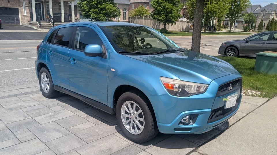 2012 Mitsubishi Outlander Sport - Image 2 of 4