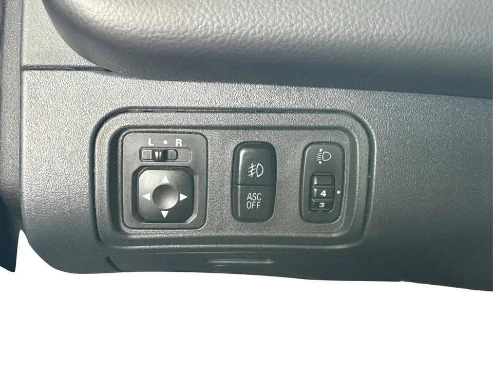 2012 Mitsubishi Eclipse 4th Gen - Image 16 of 19