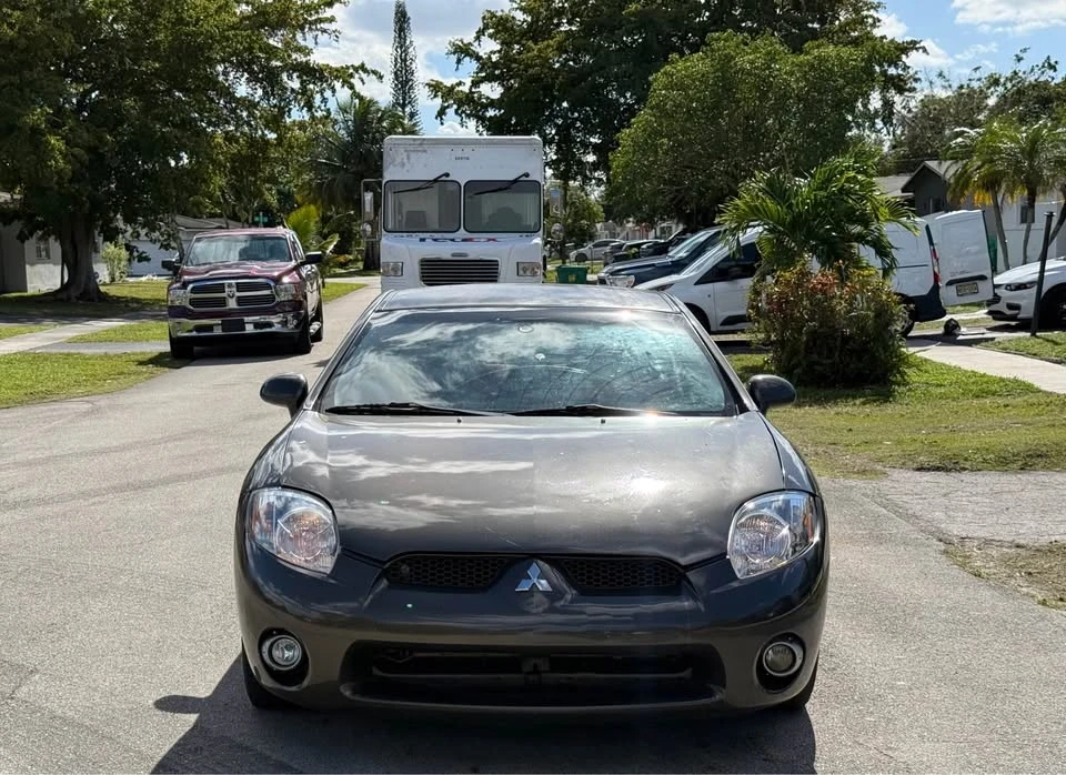 2012 Mitsubishi Eclipse 4th Gen - Image 3 of 11