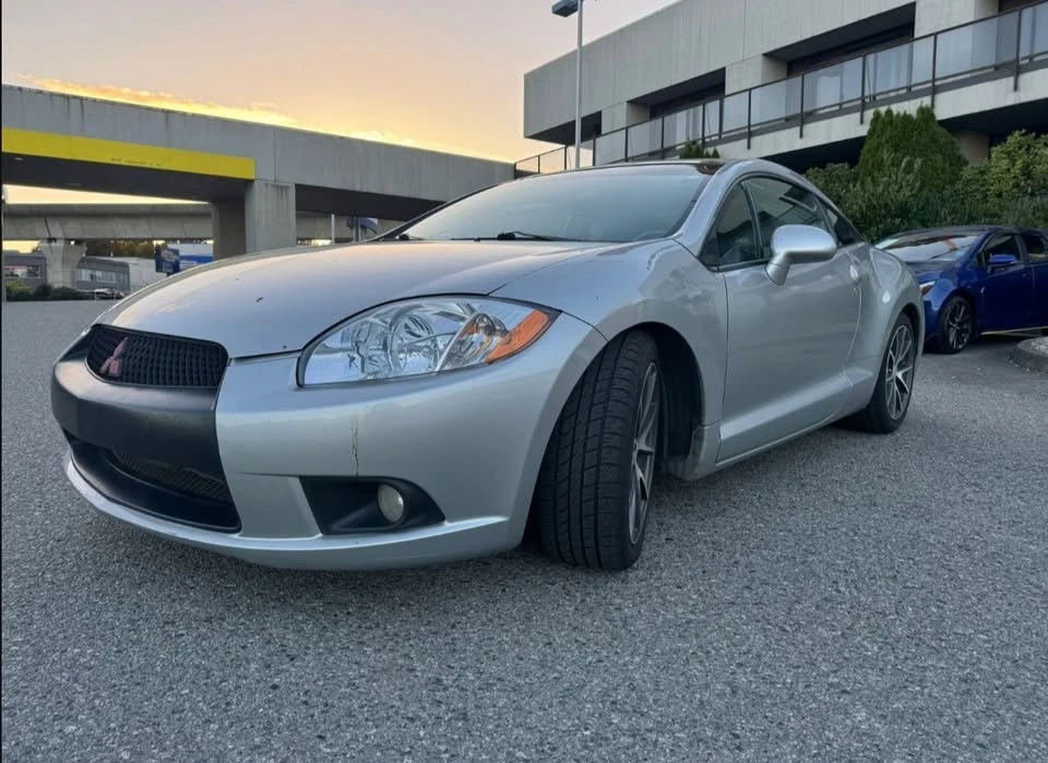 2012 Mitsubishi Eclipse 4th Gen - Image 3 of 18
